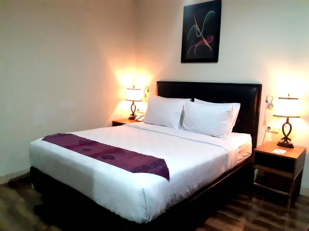 Pacific Hotel אמבון מראה חיצוני תמונה